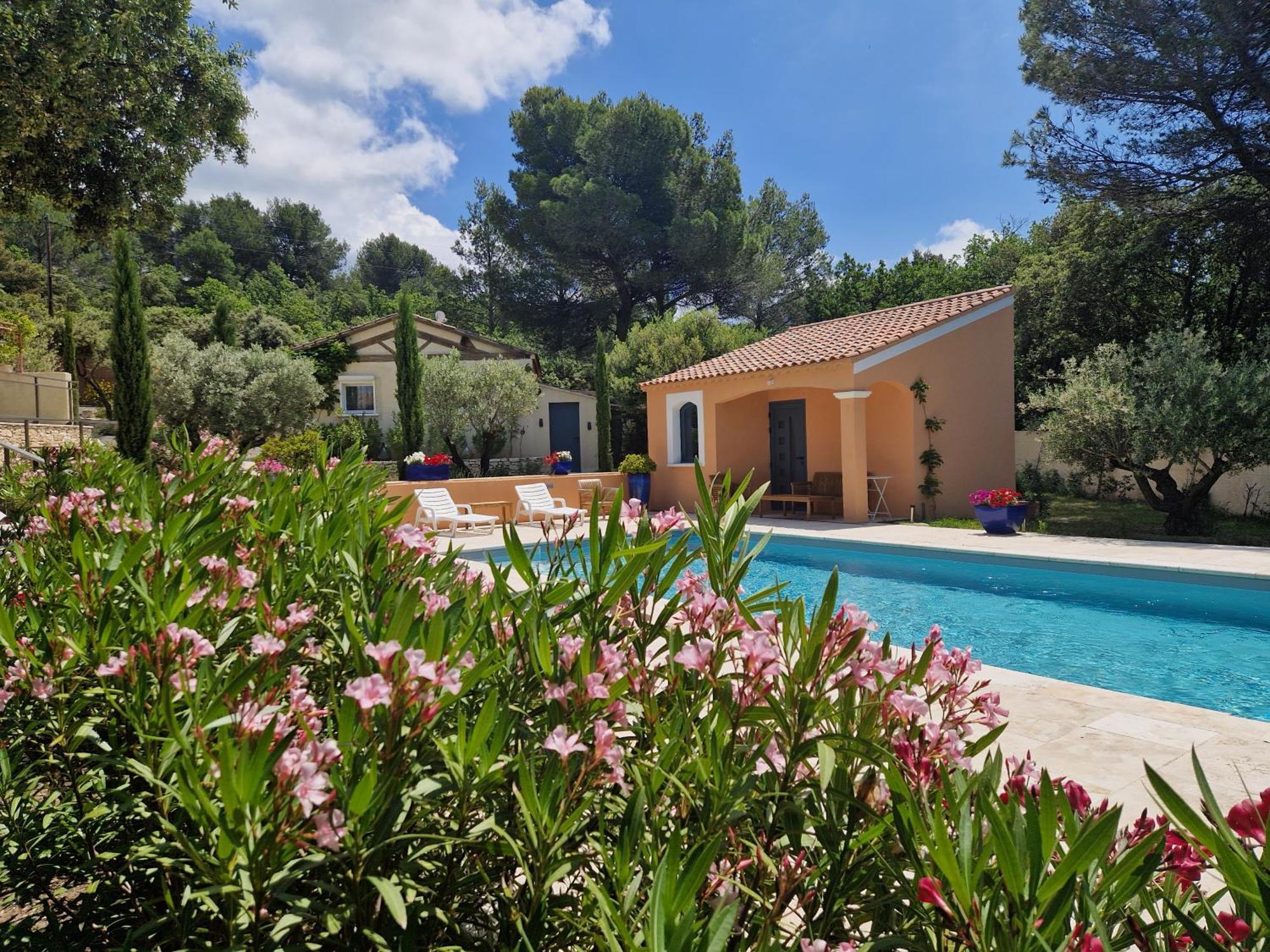Villa La Cigaliere à LʼIsle-sur-la-Sorgue Extérieur photo