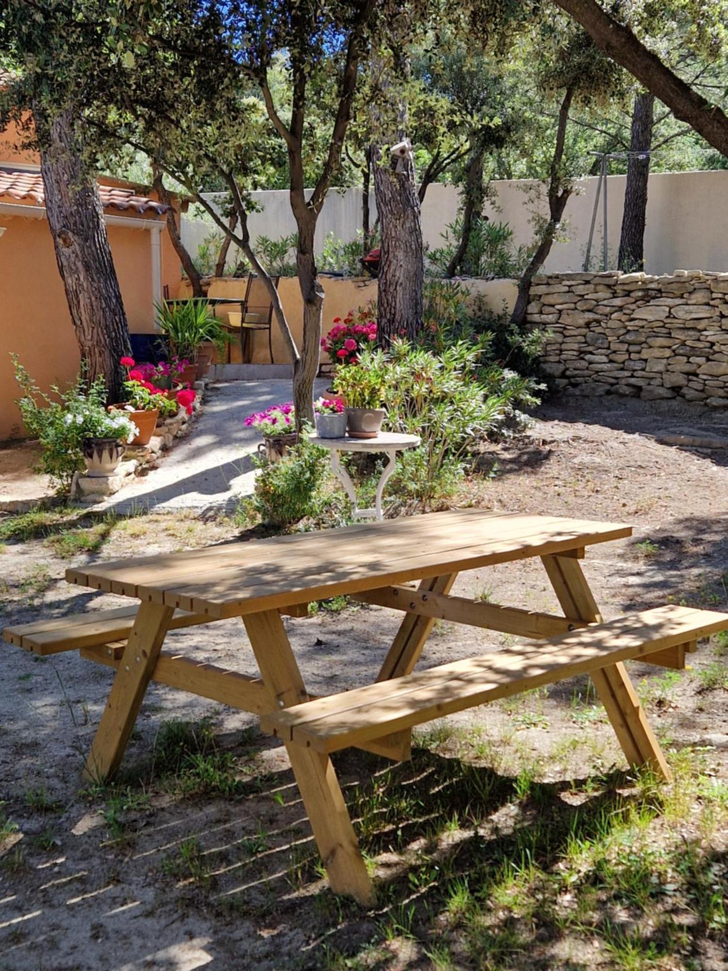 Villa La Cigaliere à LʼIsle-sur-la-Sorgue Extérieur photo